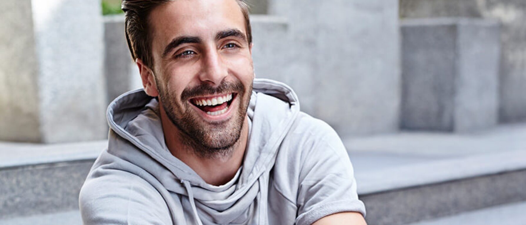 Laughter Meditation: 5 Healing Benefits and a 10-Minute Practice