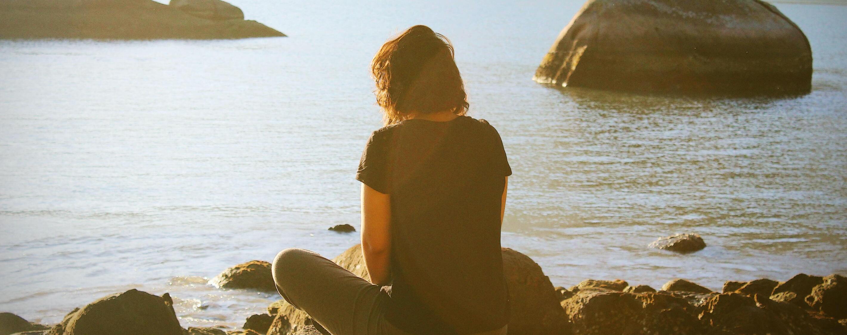 Teaching Meditation vs. Leading Meditation: Understanding the Difference